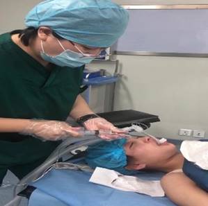 bd104accfba1f53b67beef6a9bdb7b47_Moment